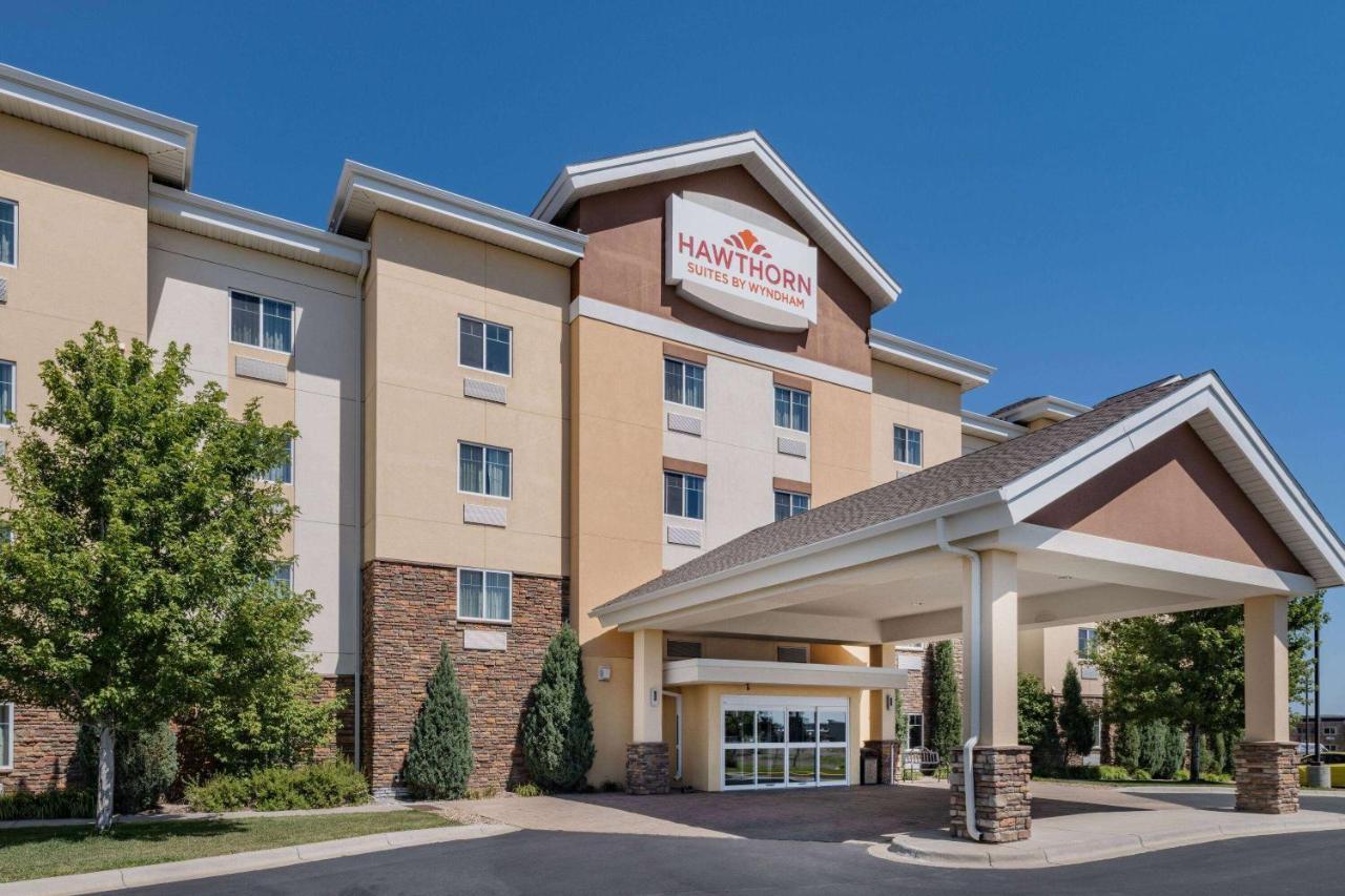 Hawthorn Suites By Wyndham Williston Exterior foto